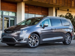 Фотографии модельного ряда Chrysler Pacifica